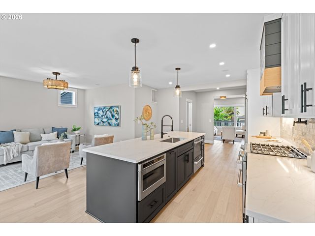 5834 N ATLANTIC Ave, Portland, OR 97217