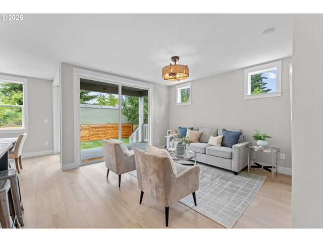 5834 N ATLANTIC Ave, Portland, OR 97217