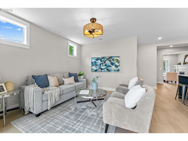 5834 N ATLANTIC Ave, Portland, OR 97217