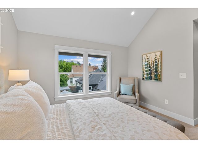 5834 N ATLANTIC Ave, Portland, OR 97217