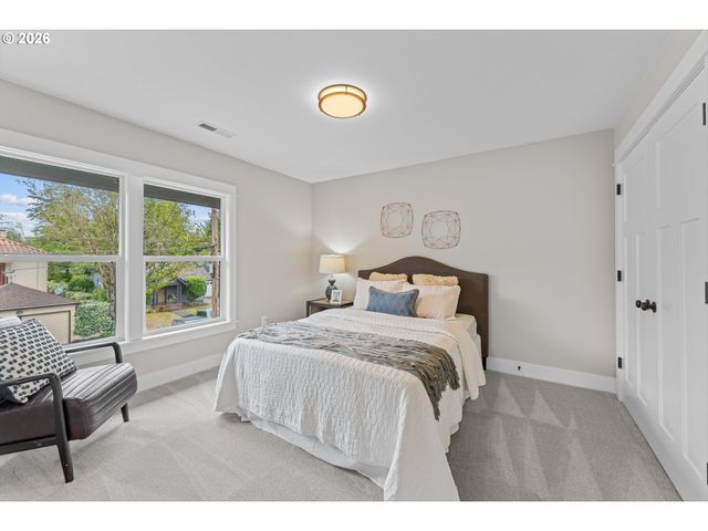 5834 N ATLANTIC Ave, Portland, OR 97217