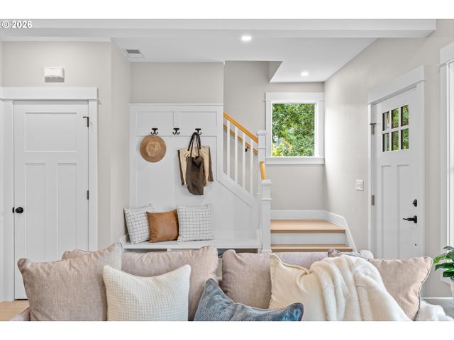 5834 N ATLANTIC Ave, Portland, OR 97217