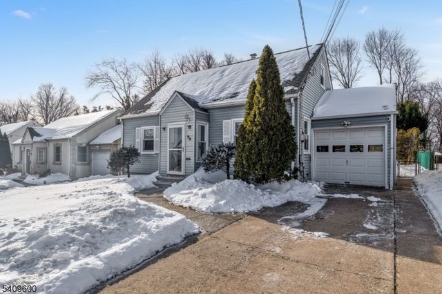 96 Orchard Dr, Clifton City, NJ 07012