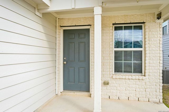 9015 Little Hoss, Converse, TX 78109