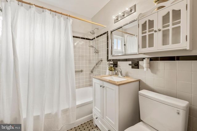 2320 OLSON ST, Temple Hills, MD 20748