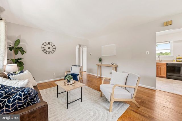 2320 OLSON ST, Temple Hills, MD 20748