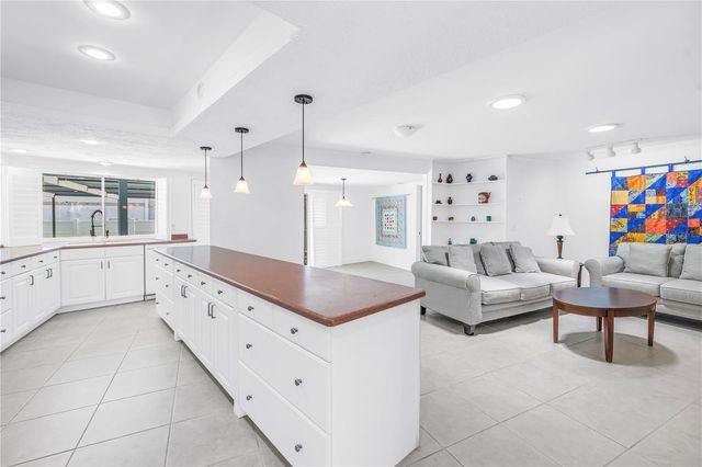 3000 HERON PLACE, Clearwater, FL 33762