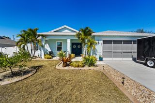 393 SW Alcan Drive, Port St. Lucie, Port St Lucie, FL 34953