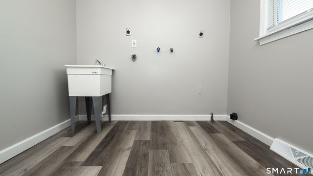 25 Andrews Street, Meriden, CT 06451