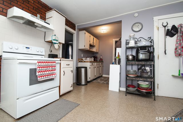 25 Andrews Street, Meriden, CT 06451