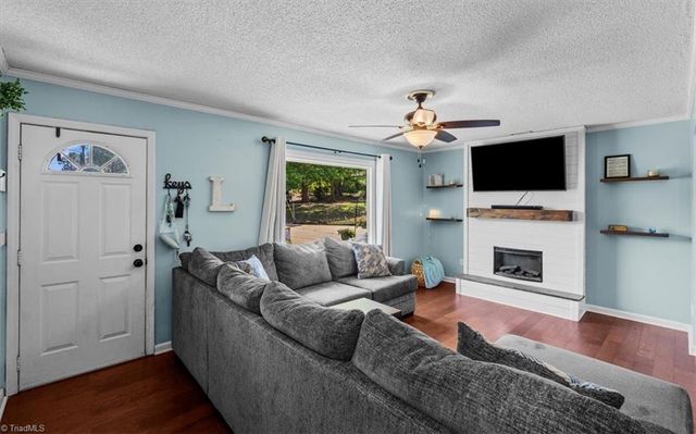 4424 Kingston Court, Thomasville, NC 27360