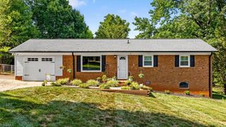 4424 Kingston Court, Thomasville, NC 27360