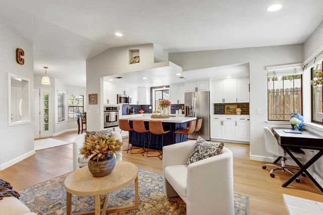 678 Young Way, Roseville, CA 95678