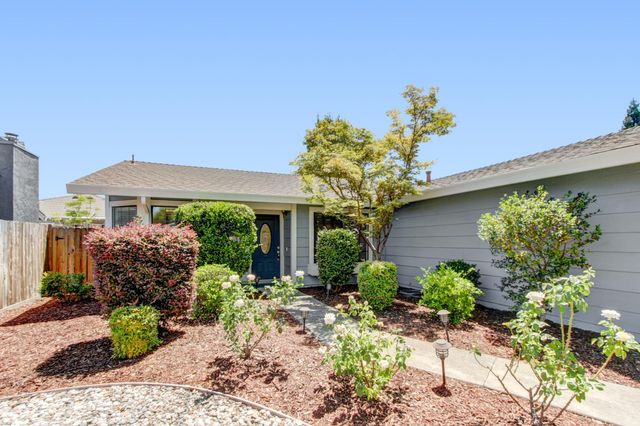 678 Young Way, Roseville, CA 95678