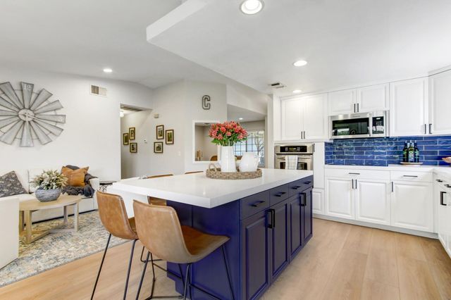 678 Young Way, Roseville, CA 95678