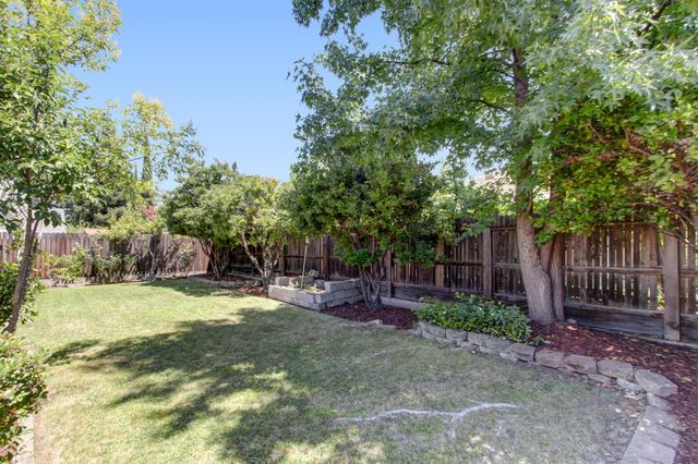678 Young Way, Roseville, CA 95678