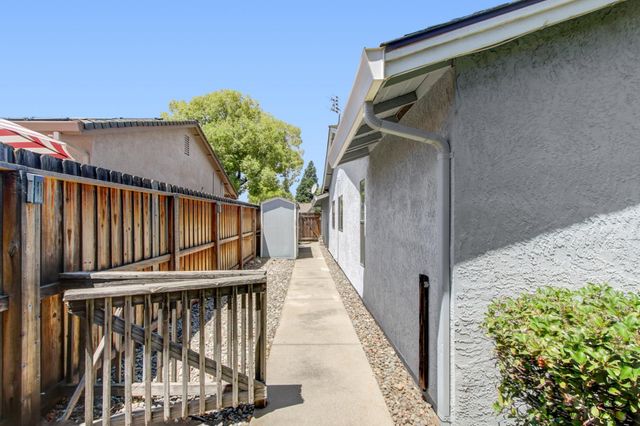 678 Young Way, Roseville, CA 95678