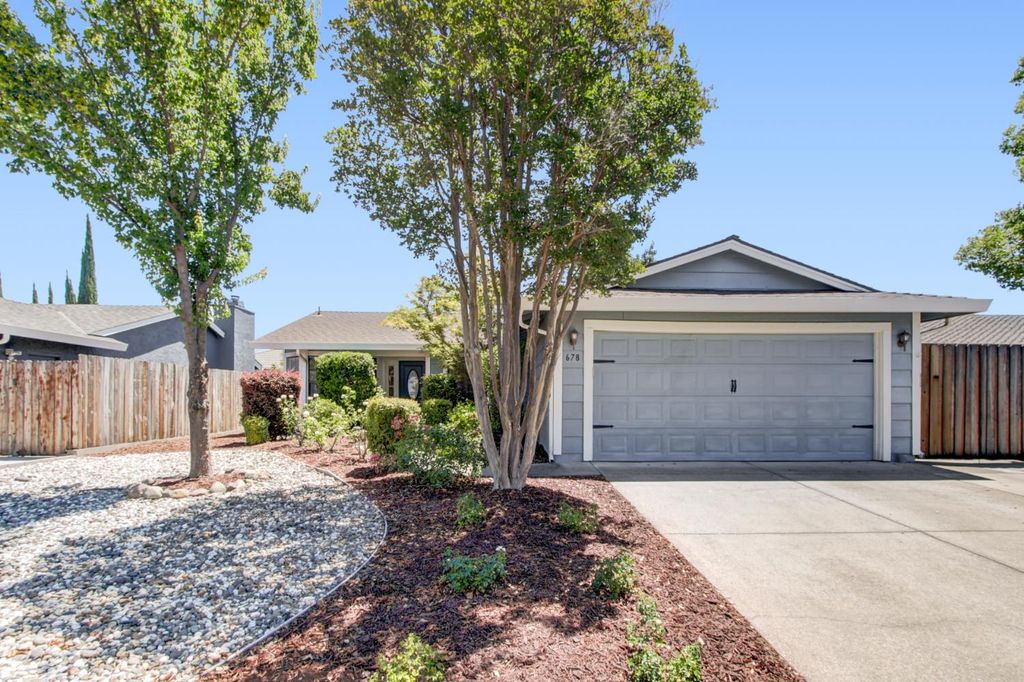678 Young Way, Roseville, CA 95678