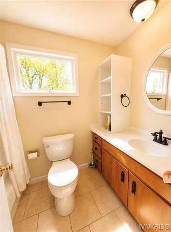 3329 Whitehaven Road, Grand Island, NY 14072