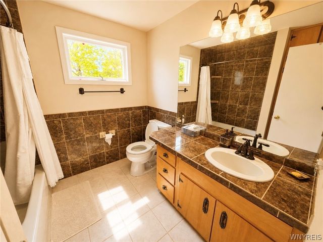 3329 Whitehaven Road, Grand Island, NY 14072
