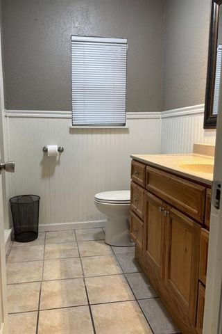 207 E Juniper Lane, Mustang, OK 73064