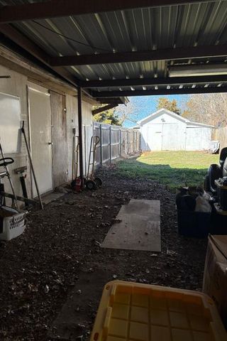 207 E Juniper Lane, Mustang, OK 73064