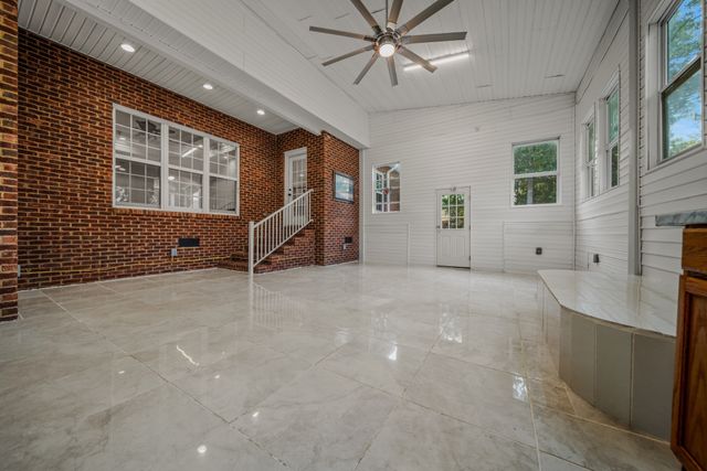 200 George Ln, Tullahoma, TN 37388