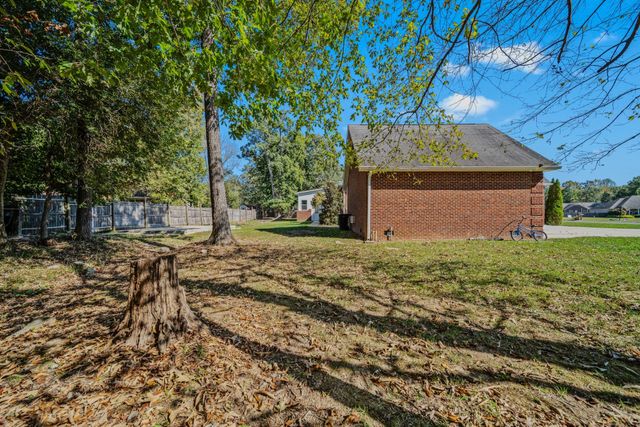 200 George Ln, Tullahoma, TN 37388