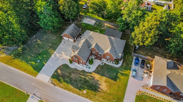 200 George Ln, Tullahoma, TN 37388
