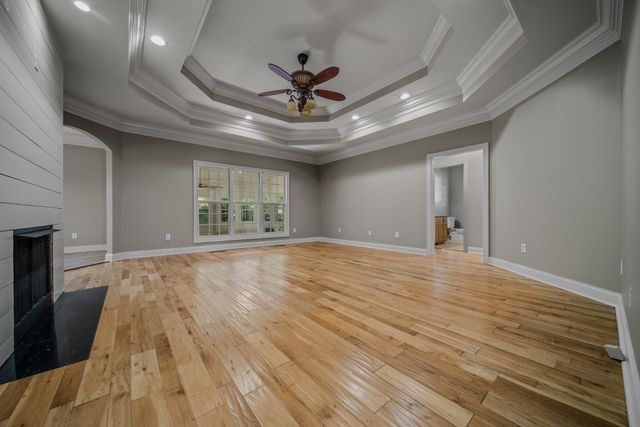 200 George Ln, Tullahoma, TN 37388