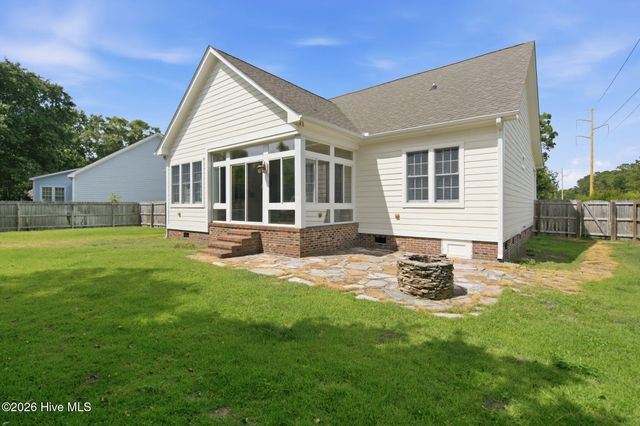 908 Upper Reach Drive, Wilmington, NC 28409