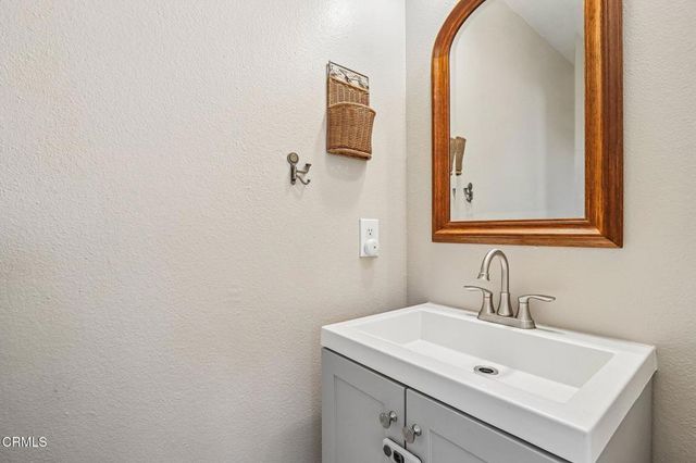 4520 Los Damascos Place, Camarillo, CA 93012