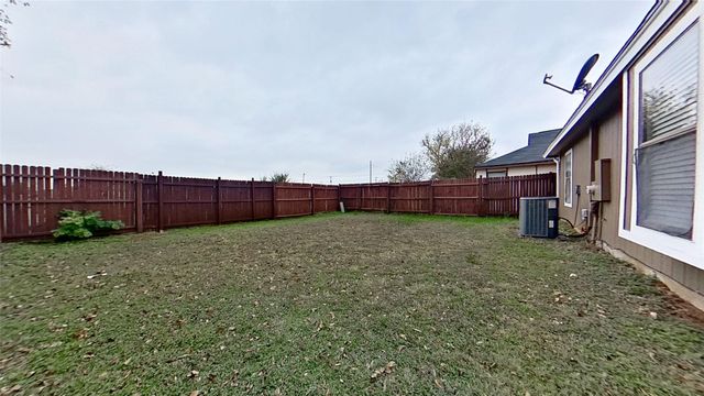 1861 Woodhall Way, Fort Worth, TX 76134