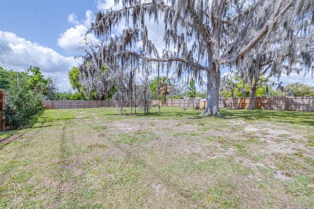3958 2ND STREET NW, Lakeland, FL 33810