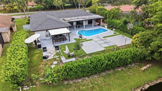 9935 Ramblewood Dr 9935, Coral Springs, FL 33071