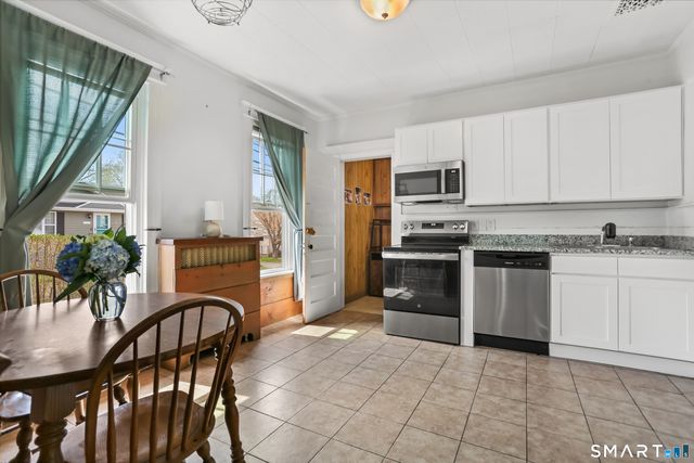 939 Nichols Avenue, Stratford, CT 06614