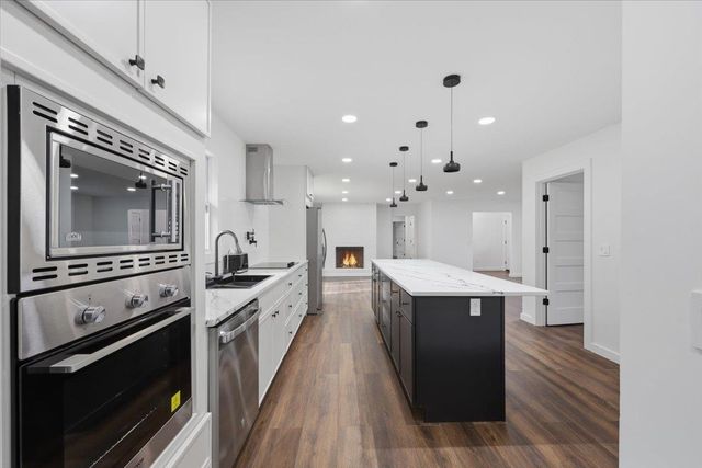 100 Holly Road, Taylors, SC 29687