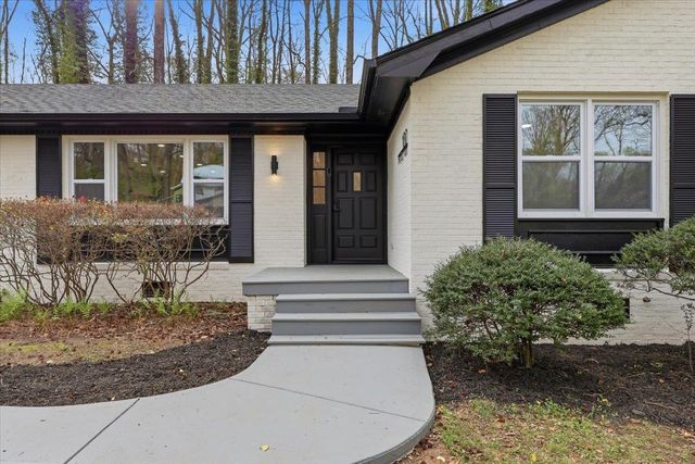100 Holly Road, Taylors, SC 29687