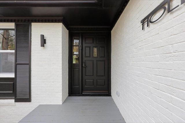 100 Holly Road, Taylors, SC 29687