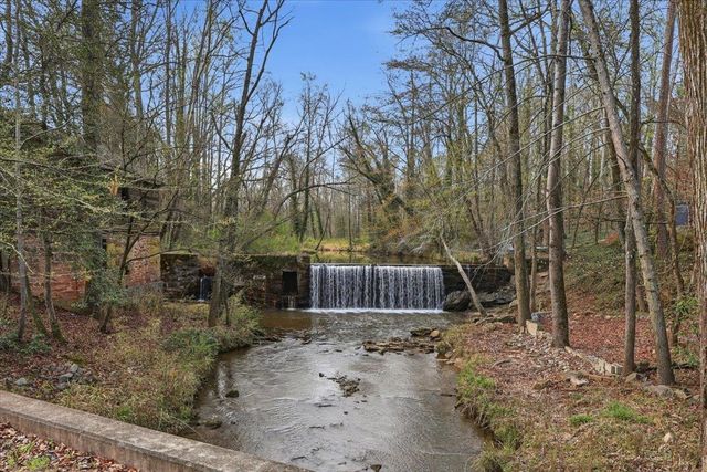 100 Holly Road, Taylors, SC 29687