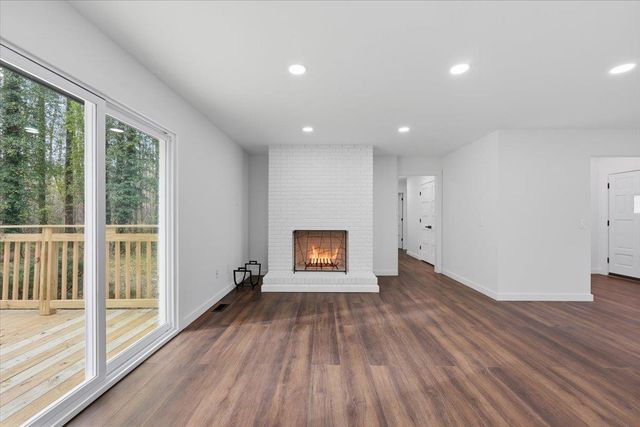 100 Holly Road, Taylors, SC 29687