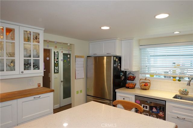 8226 Pennington Dr, Huntington Beach, CA 92646
