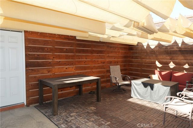 8226 Pennington Dr, Huntington Beach, CA 92646