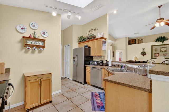 2825 HARDENBERGH LANE, Eustis, FL 32726