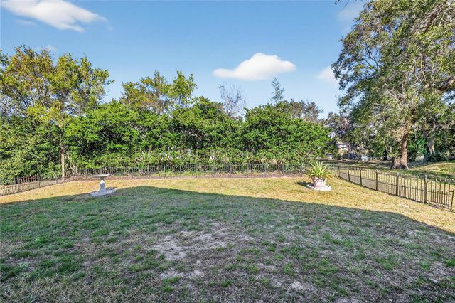 2825 HARDENBERGH LANE, Eustis, FL 32726