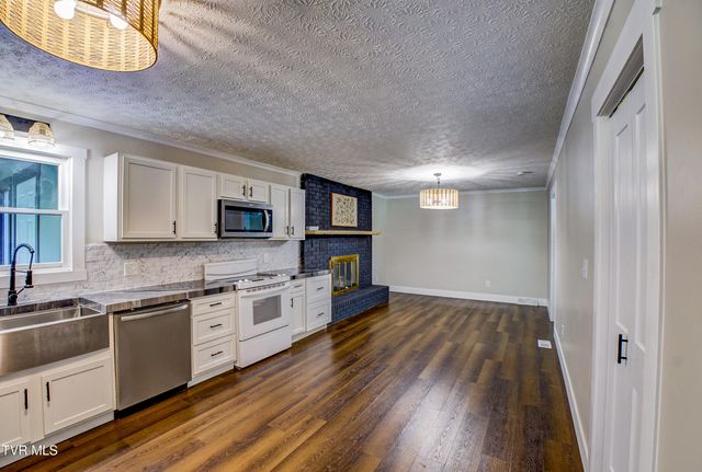 109 Benton Drive, Gate City, VA 24251