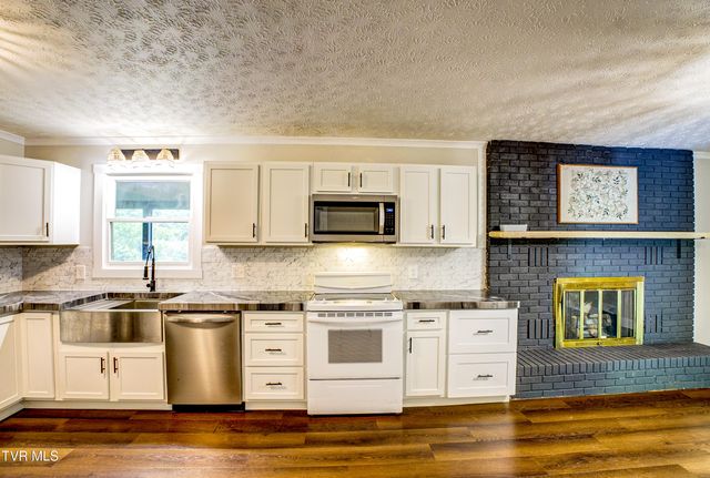 109 Benton Drive, Gate City, VA 24251