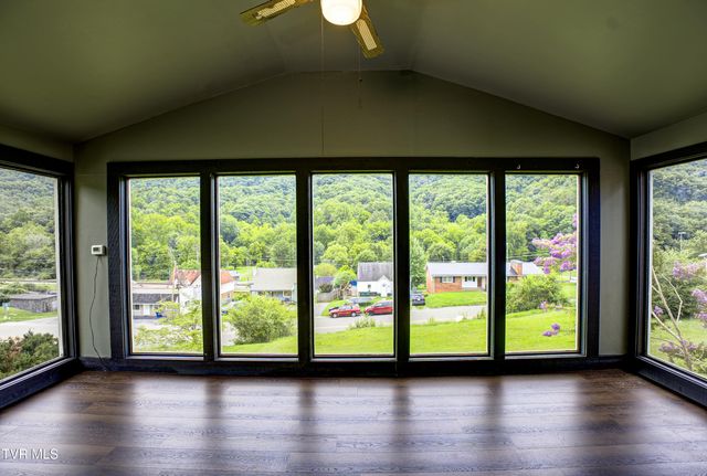 109 Benton Drive, Gate City, VA 24251