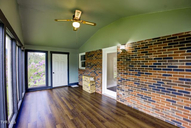 109 Benton Drive, Gate City, VA 24251