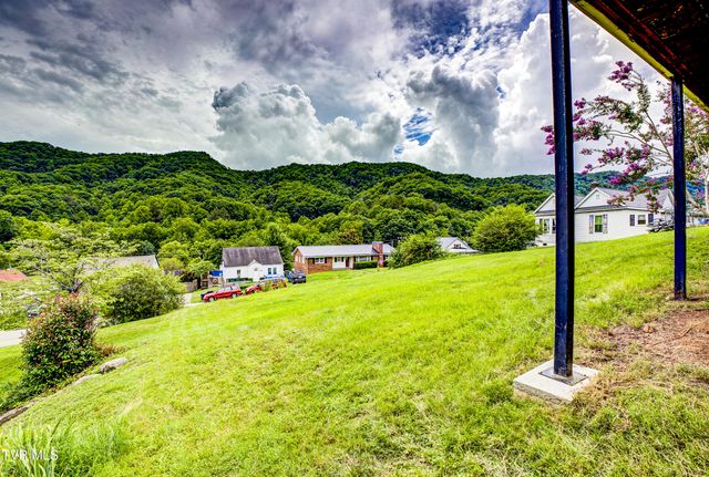 109 Benton Drive, Gate City, VA 24251